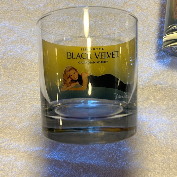 black Velvet Other - Vintage Imported Black Velvet Canadian Whisky Glass Model Dawn Davidson set 2